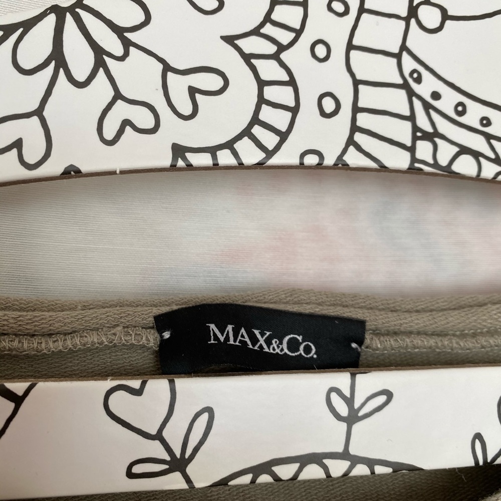 Max&Co - Picture 3 of 5